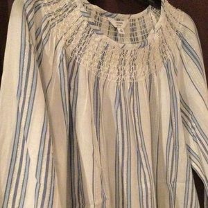 Light & breezy peasant style with silver threading